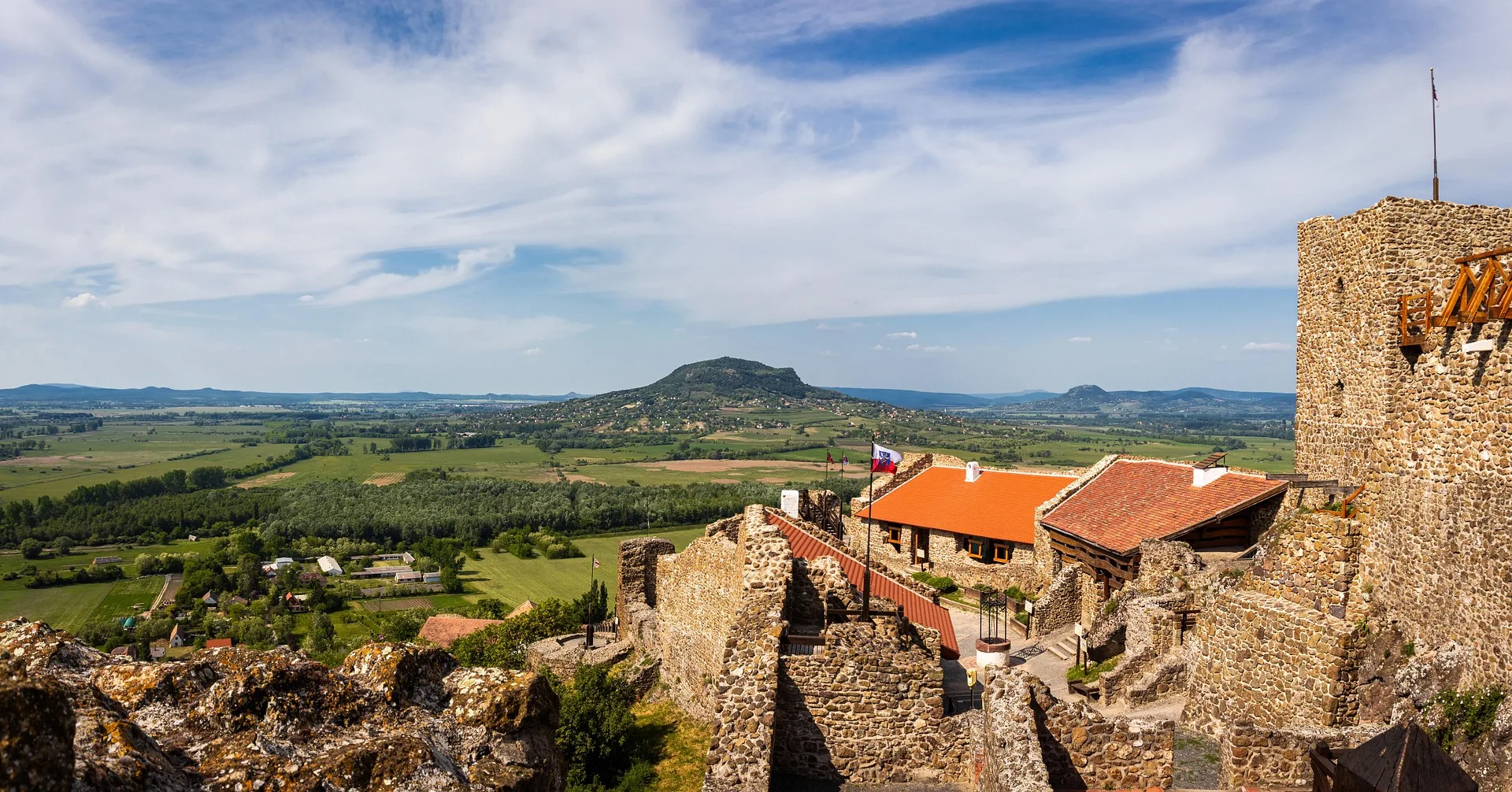 Kilátás a szigligeti várból