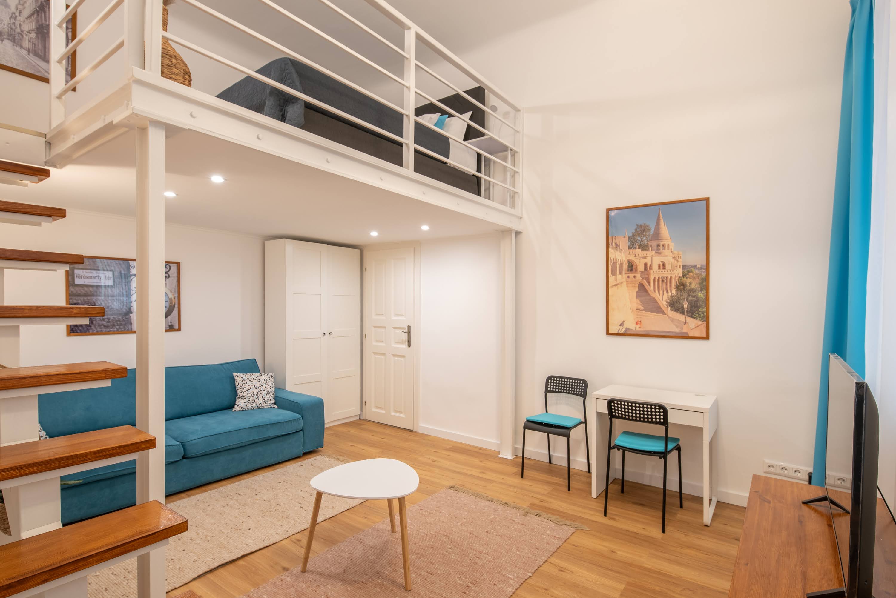 Howlit Home Budapest