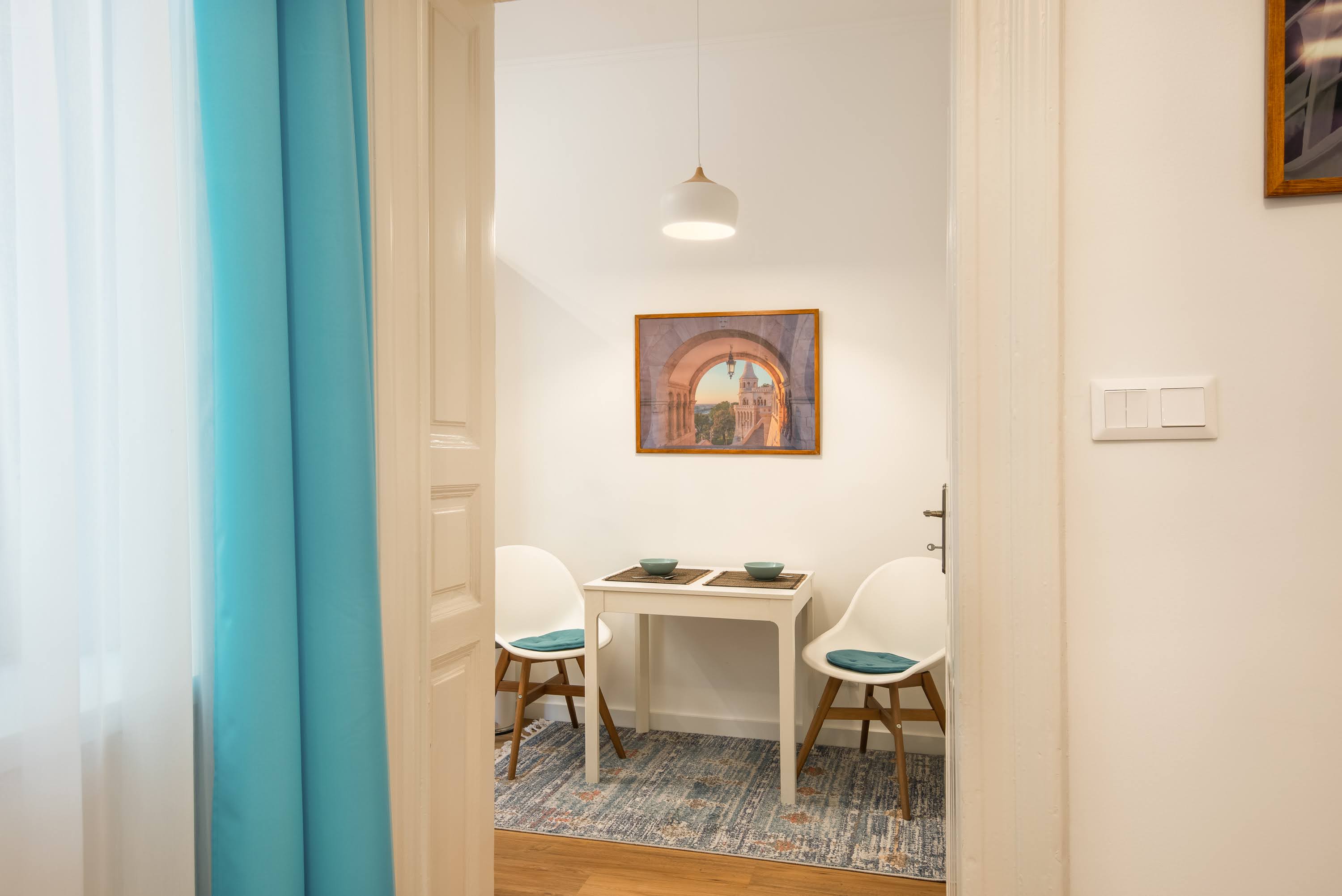 Howlit Home Budapest