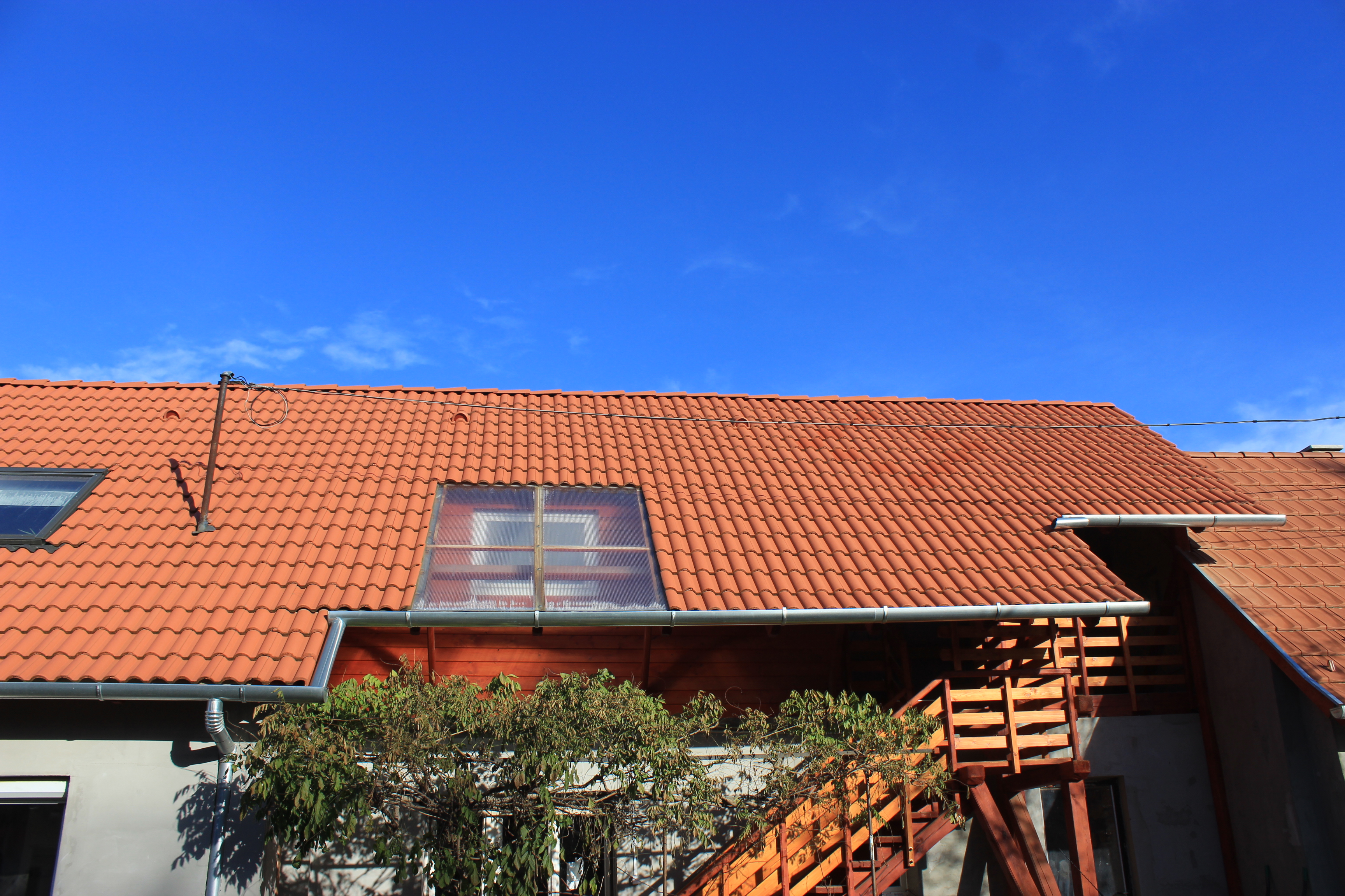 Kívülről - lépcső