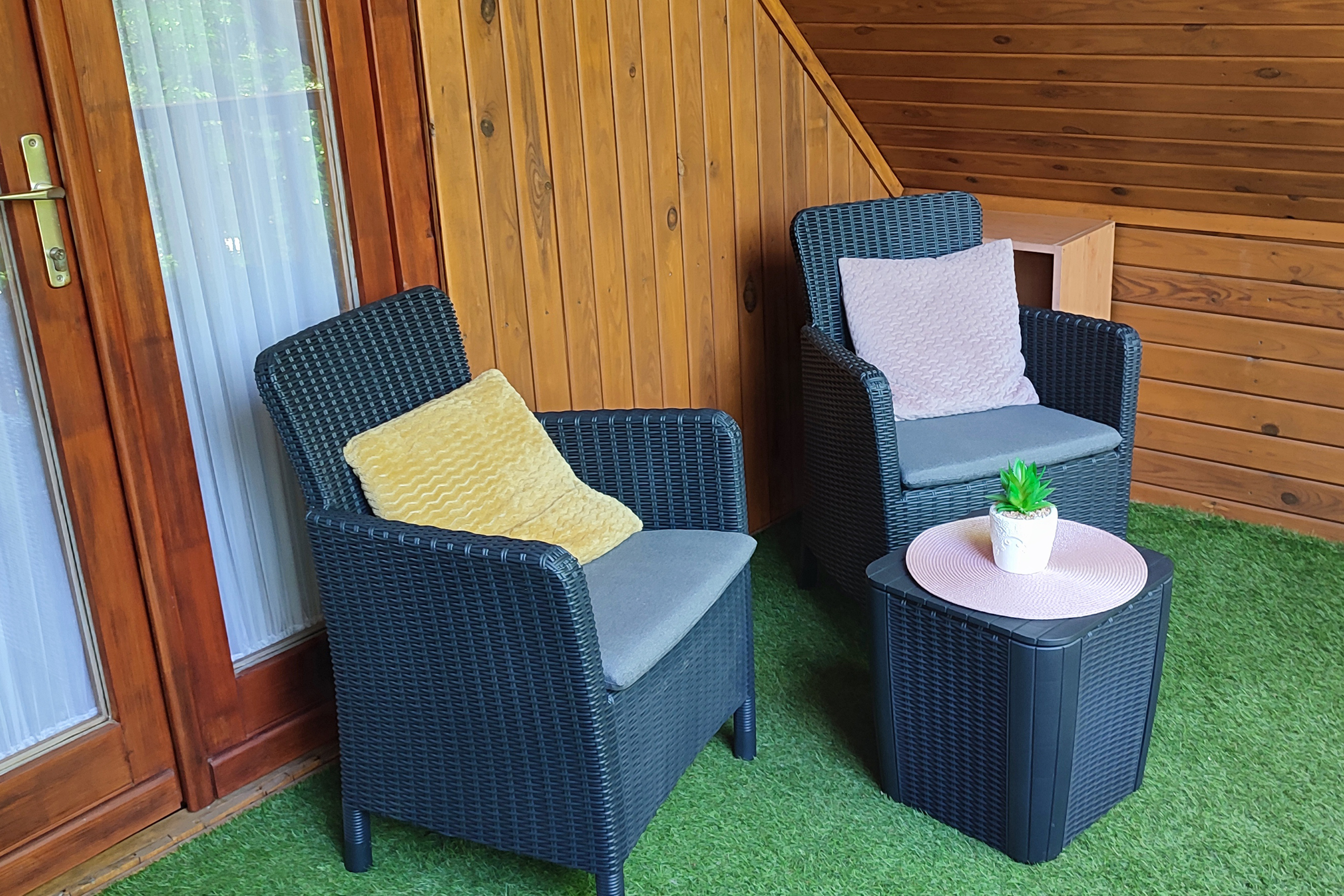 Két fős hálószobához tartozó fedett erkély