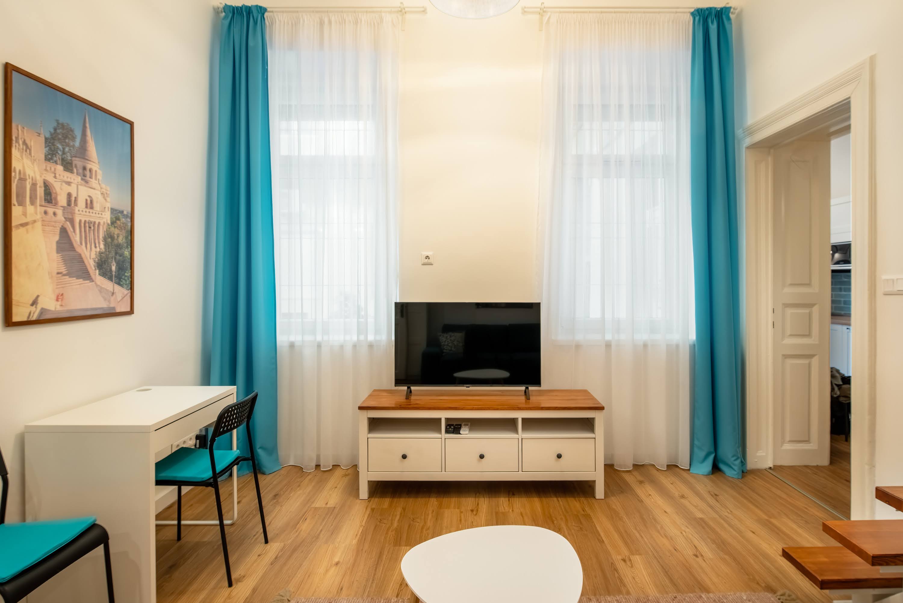 Howlit Home Budapest