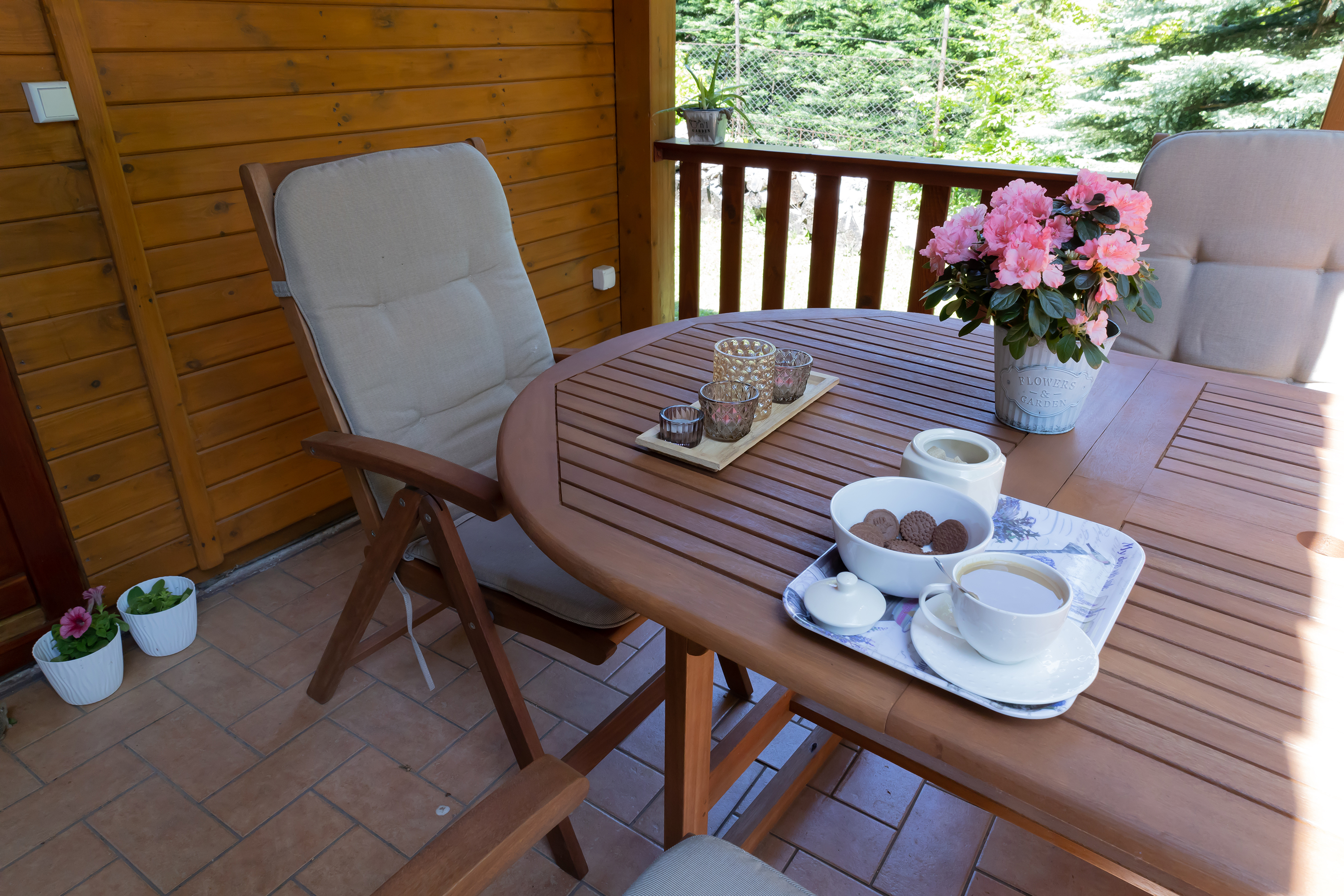 Kényelmes kerti bútor, 6 főre