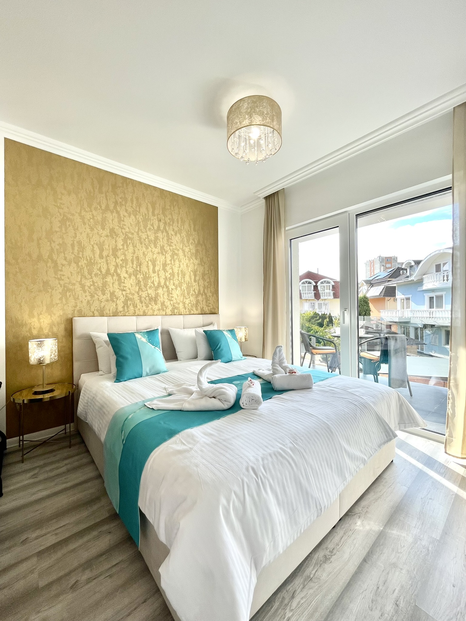 Helios De Luxe Apartman 1/8