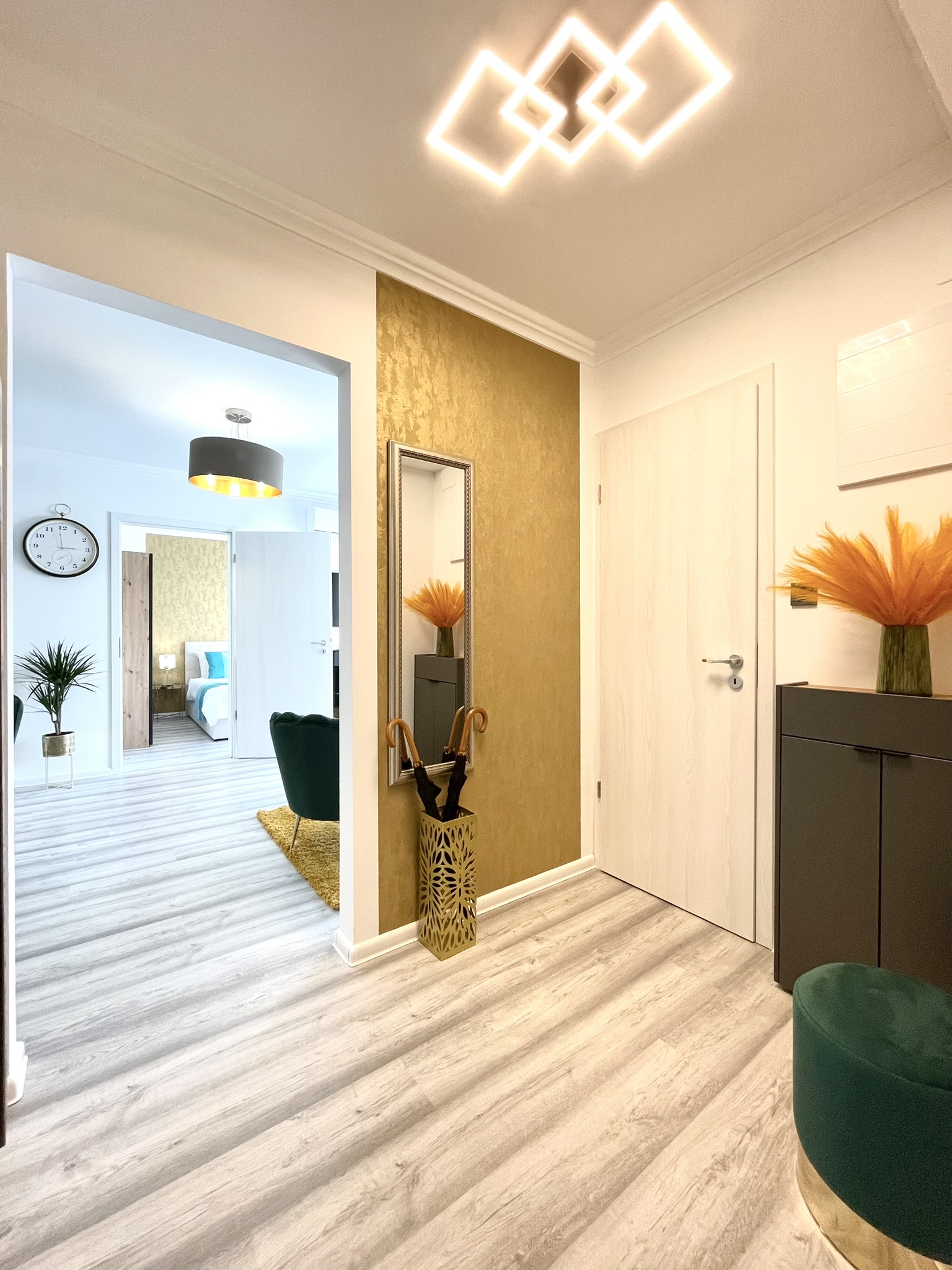 Helios De Luxe Apartman 1/8