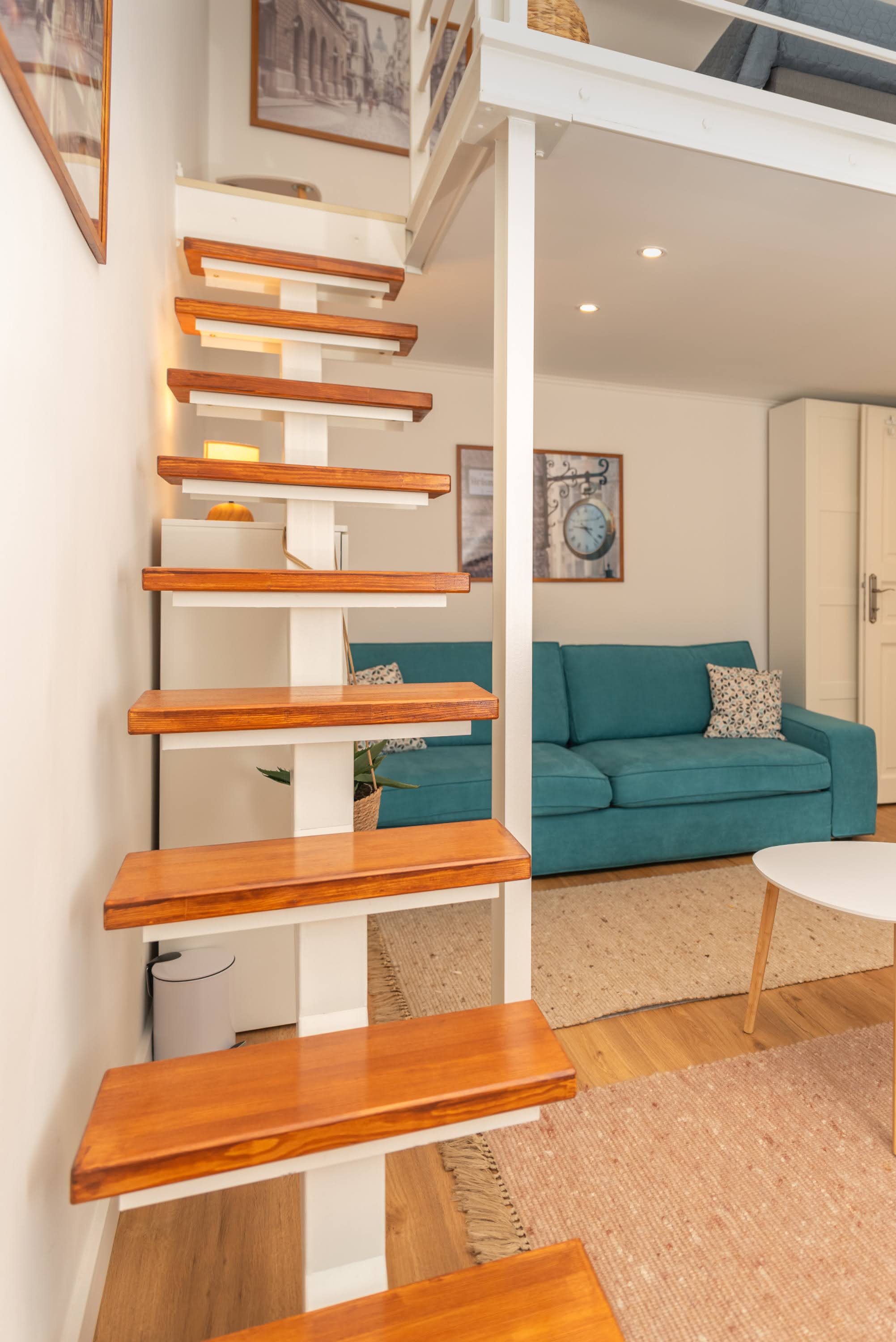 Howlit Home Budapest