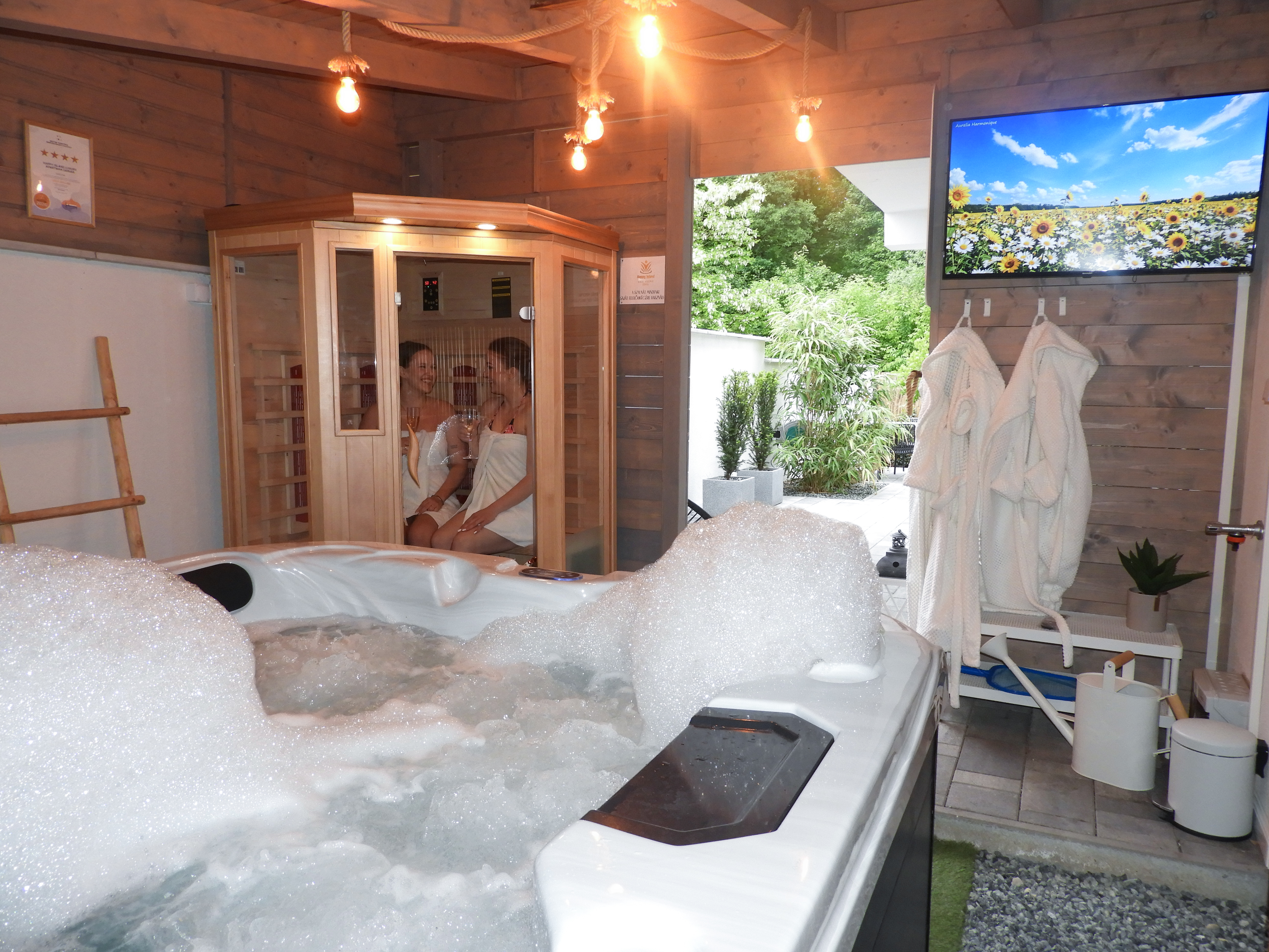 Hsppy Island Luxury**** Apartman Sárvár