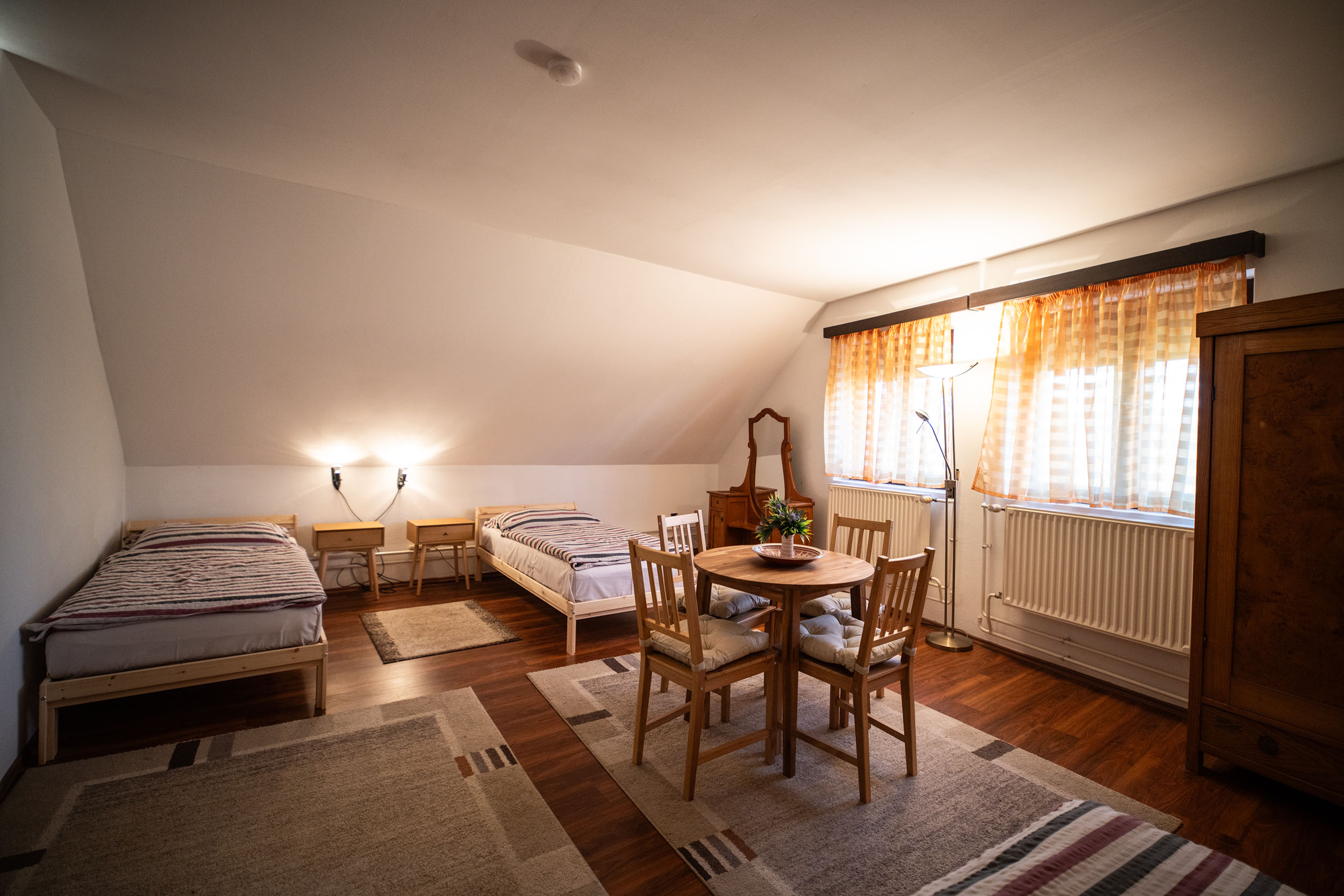 emeleti másik nagy szoba