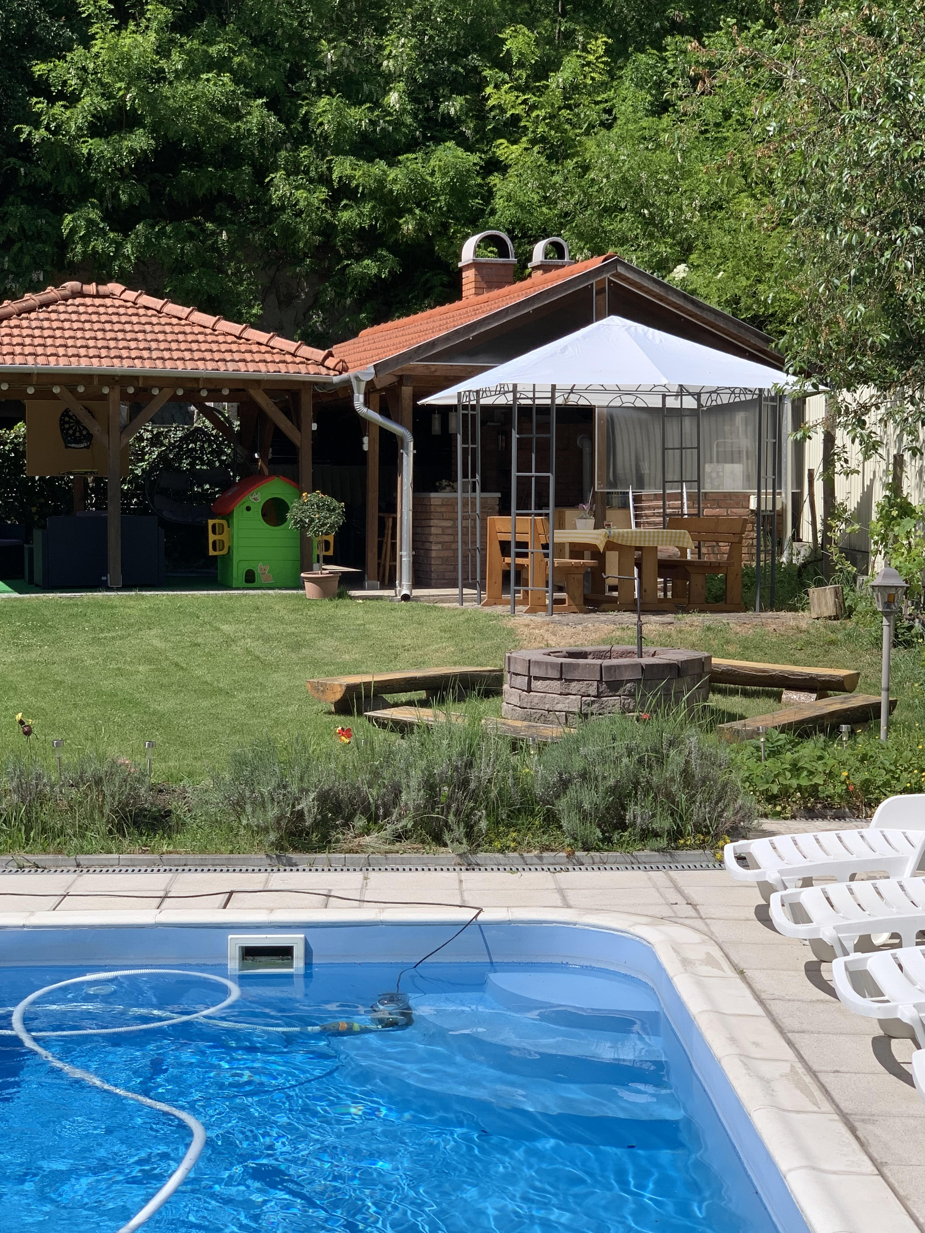 Cserndes - zug udvari rész